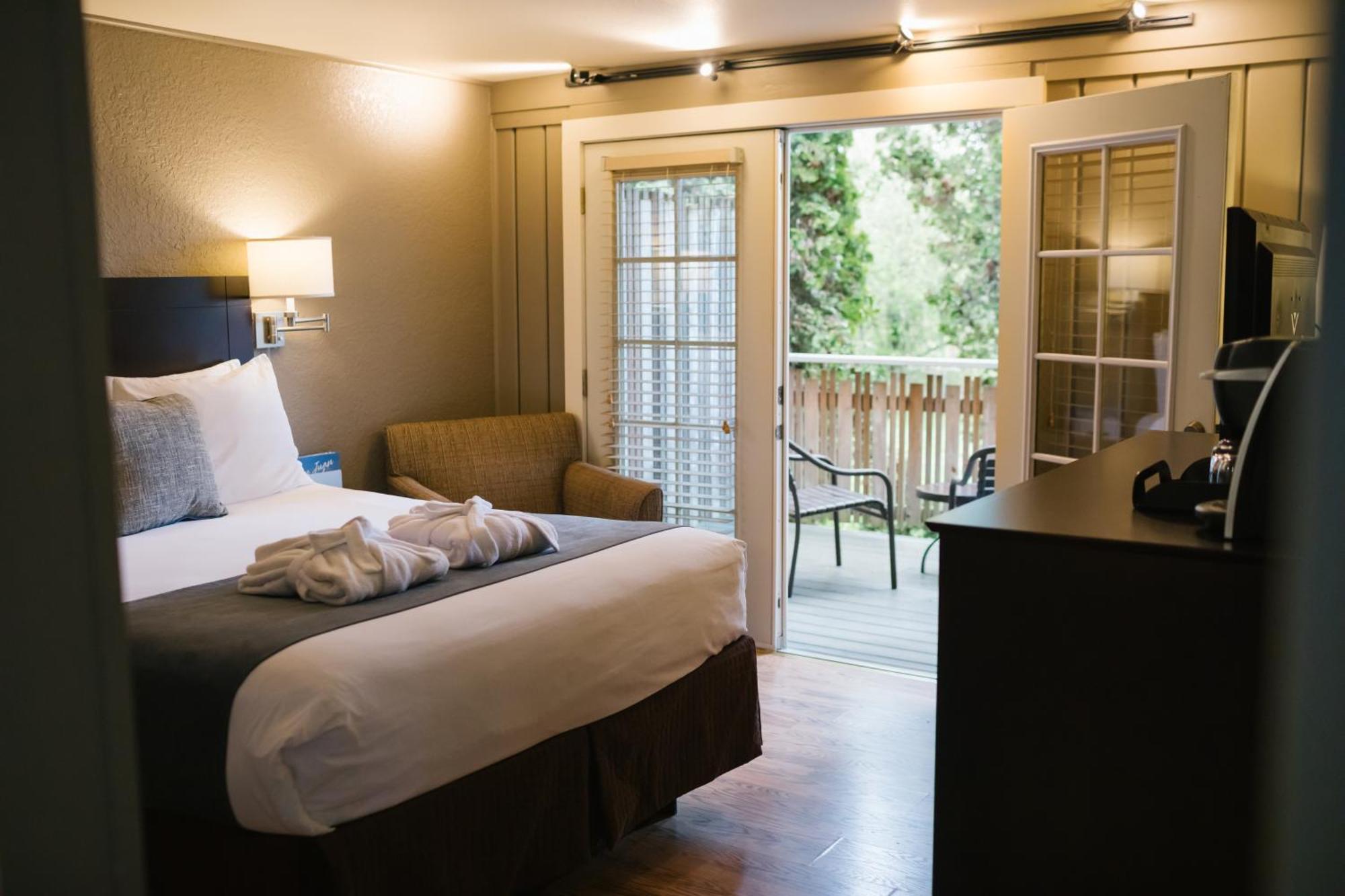 פריידי הרבור Earthbox Inn & Spa מראה חיצוני תמונה